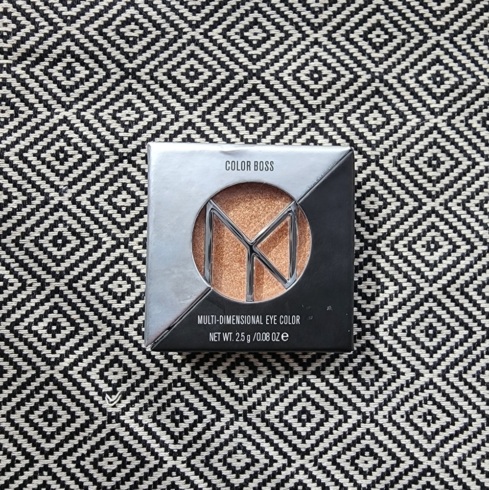 IL Makiage Color Boss Multi-Dimensional Eye Color